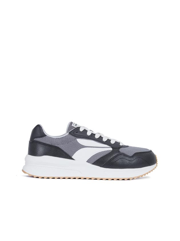 Retro Culture Sneaker